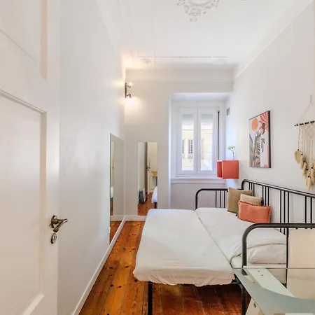 Stunning River View 3br Near Alfama - Renovated 公寓