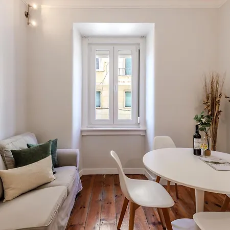 Stunning River View 3br Near Alfama - Renovated 公寓