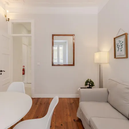 Stunning River View 3br Near Alfama - Renovated * Lisboa